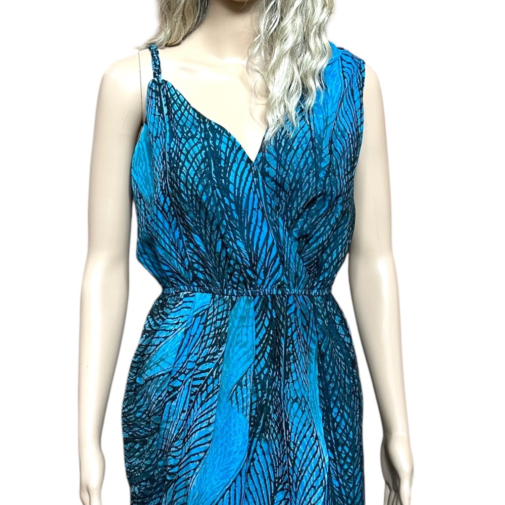 Bebe Blue Abstract Faux Wrap Draped Mini Dress Sleeveless Tulip Hem Airy Size XS - Picture 3 of 10